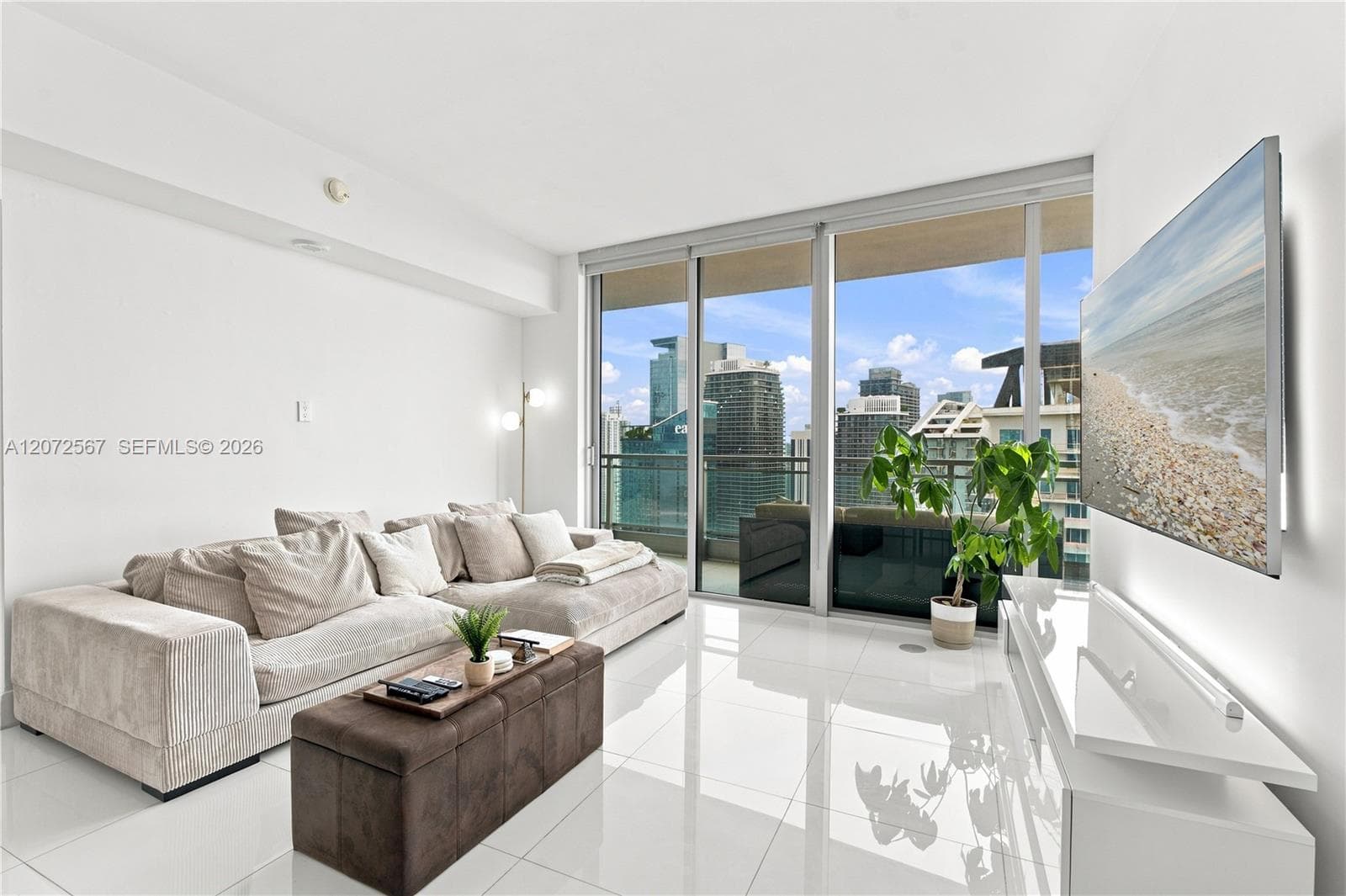 Mint at Riverfront Unit 4904 condo for rent at 92 SW 3rd St # 4904, Miami FL 33130