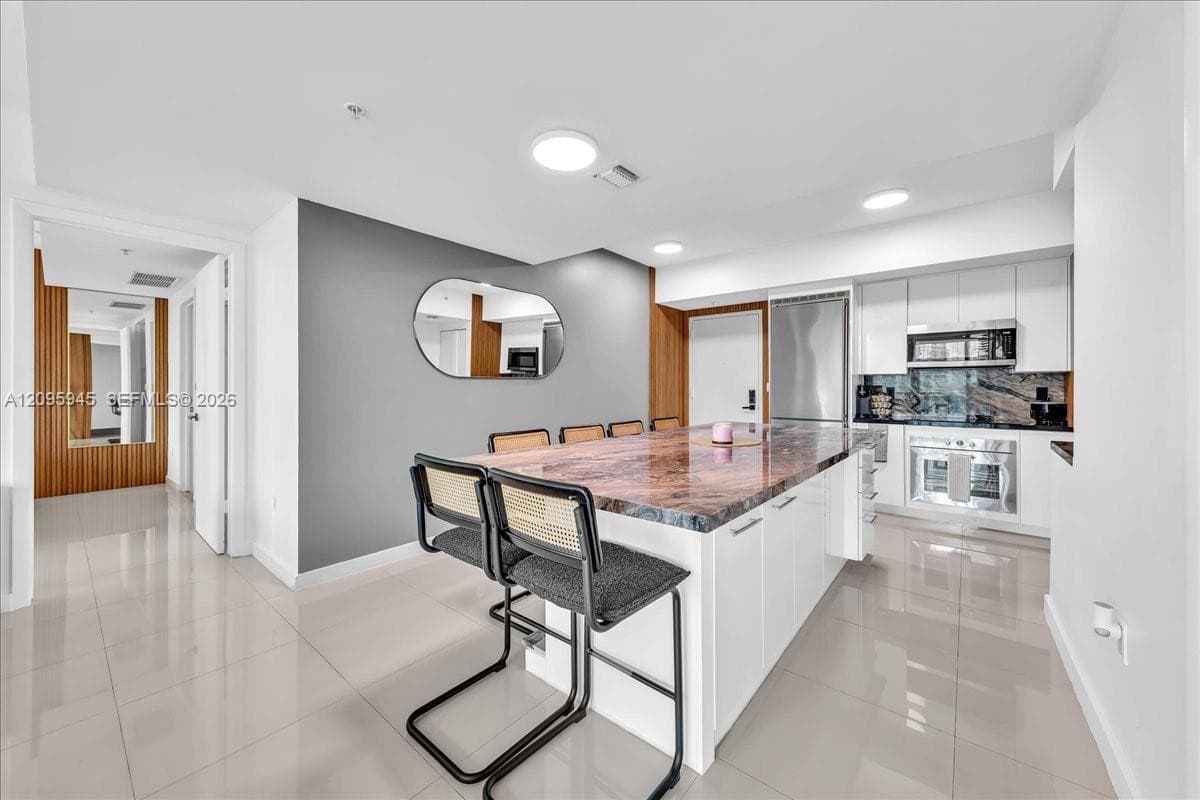 Mint at Riverfront Unit 2802 condo for rent at 92 SW 3rd St # 2802, Miami, FL 33130