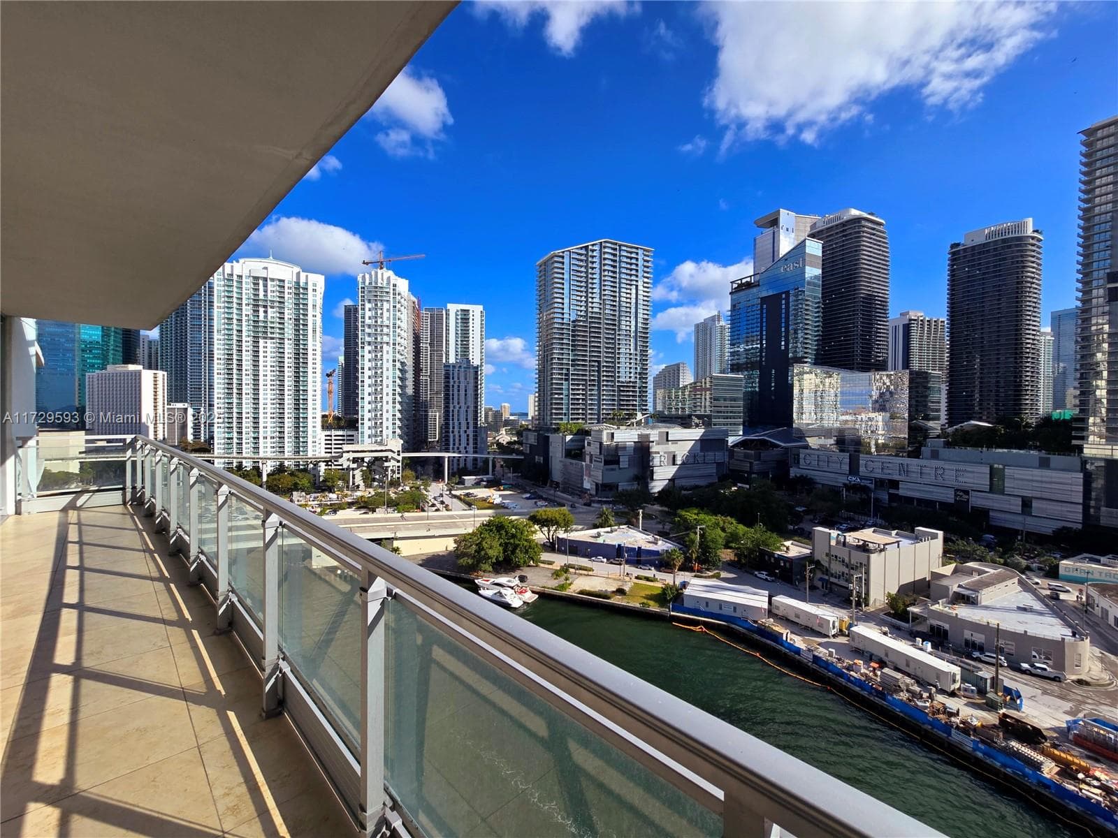 Mint at Riverfront Unit 1702 condo rented at 92 SW 3 ST # 1702, Miami FL 33130