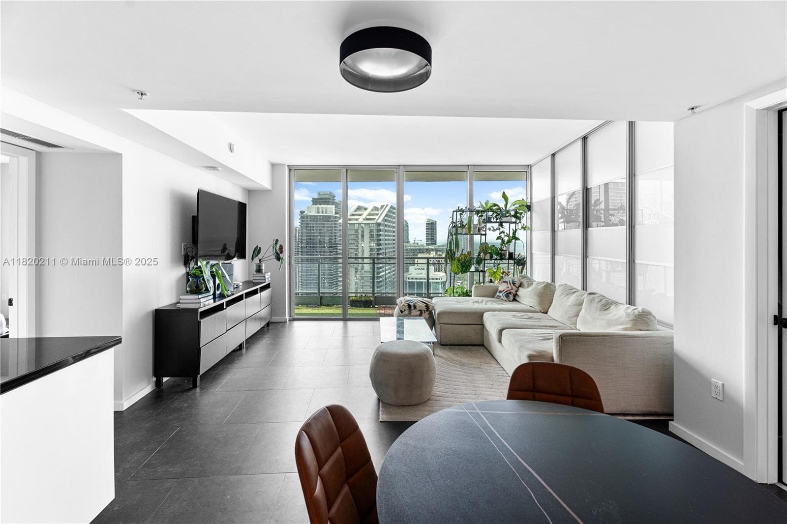 Mint at Riverfront Unit 4604 condo rented at 92 SW 3rd St # 4604, Miami FL 33130