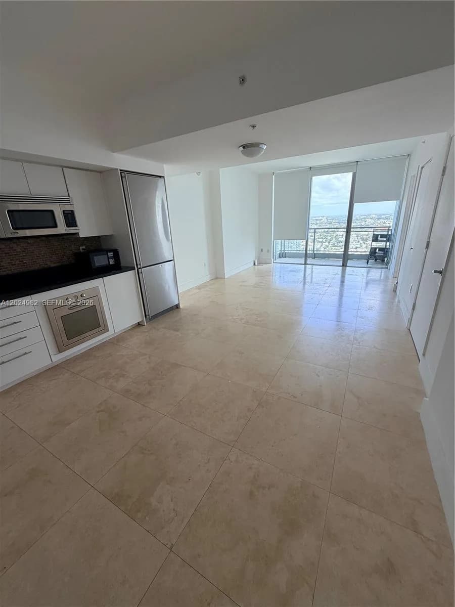 Mint at Riverfront Unit 3909 condo for sale at 92 SW 3rd St # 3909, Miami FL 33130